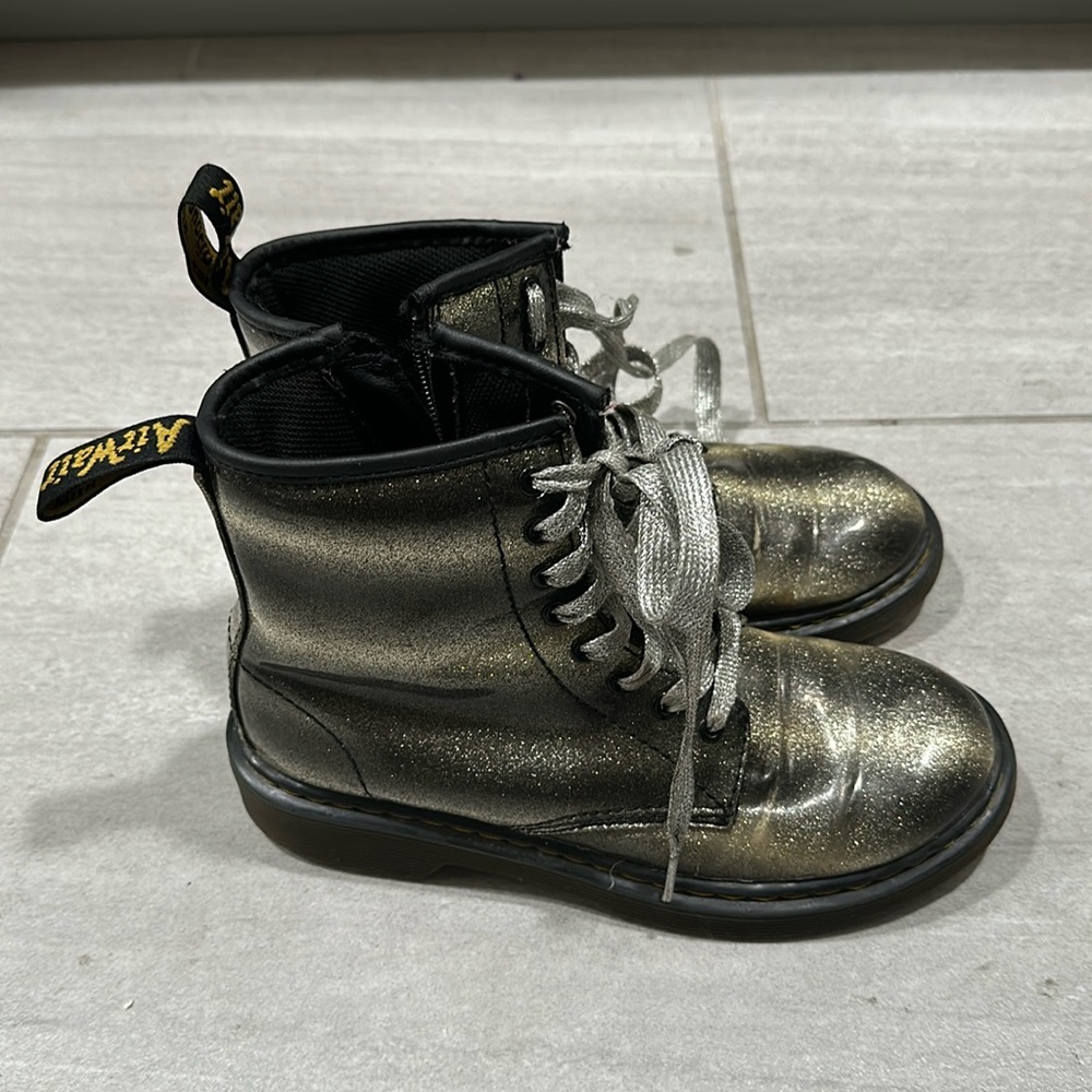 Kids Dr. Martens Boots Size 3